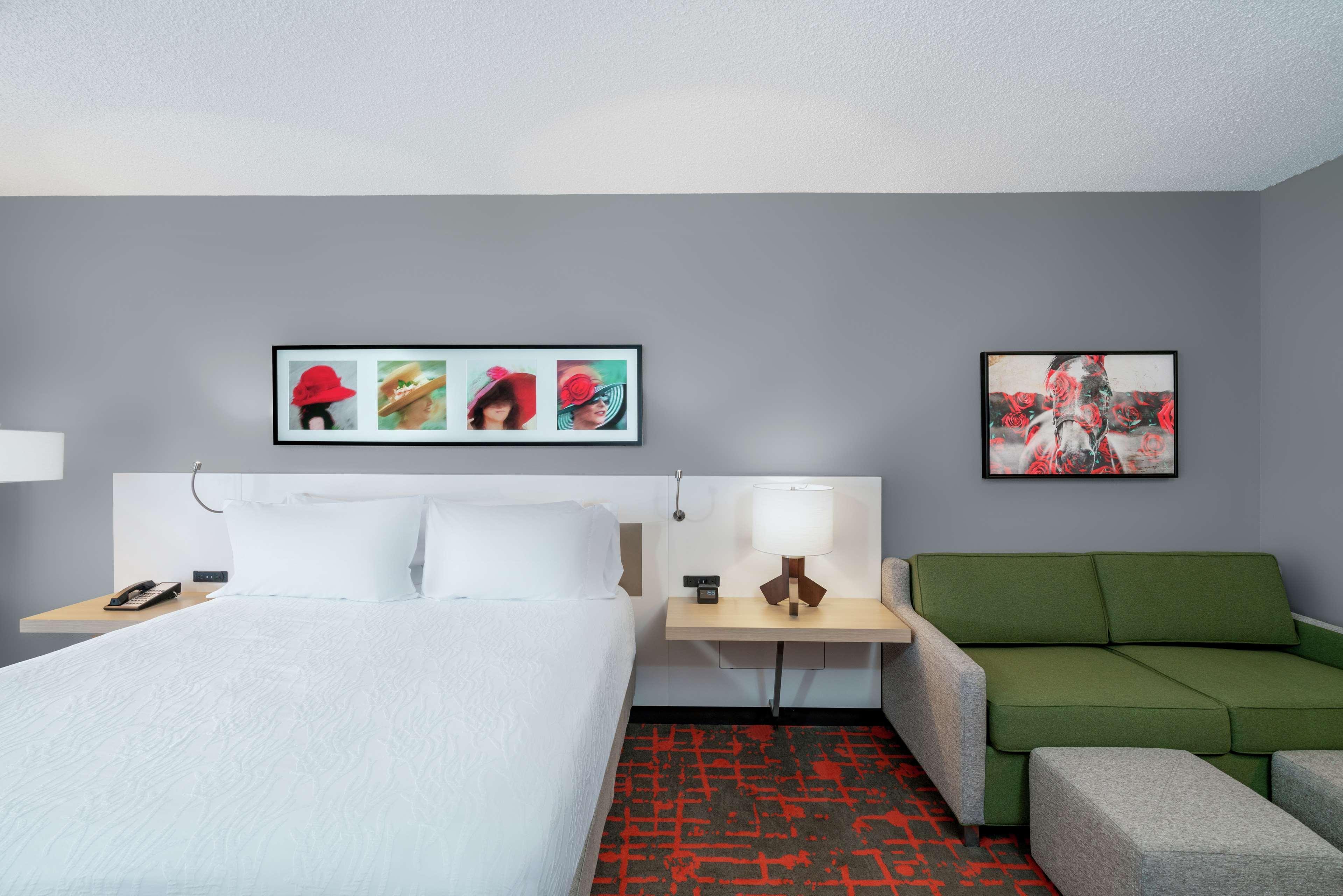 Hilton Garden Inn Louisville East Dış mekan fotoğraf