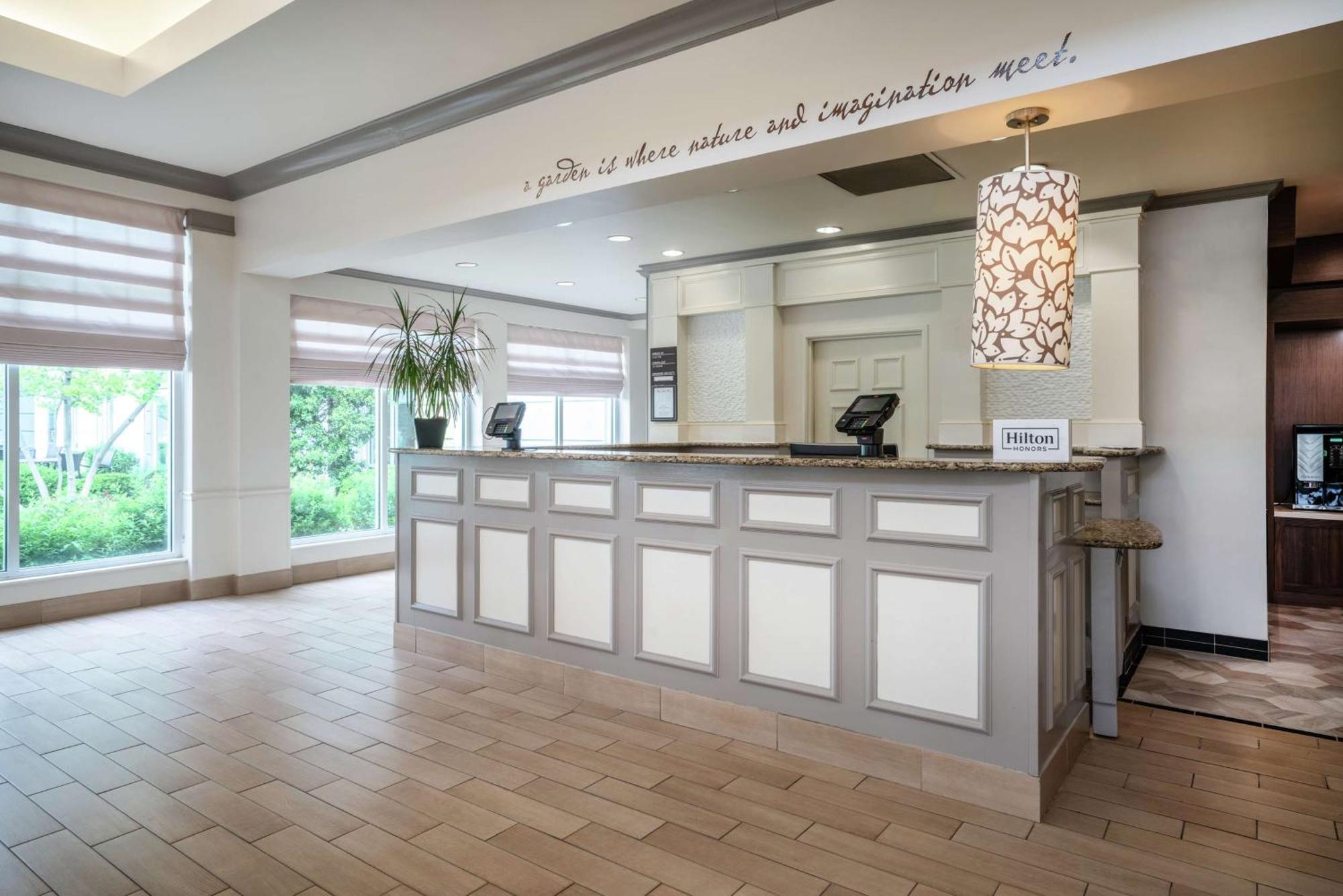 Hilton Garden Inn Louisville East Dış mekan fotoğraf