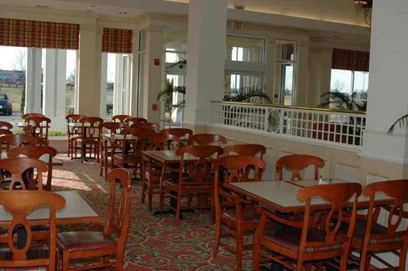Hilton Garden Inn Louisville East Restoran fotoğraf